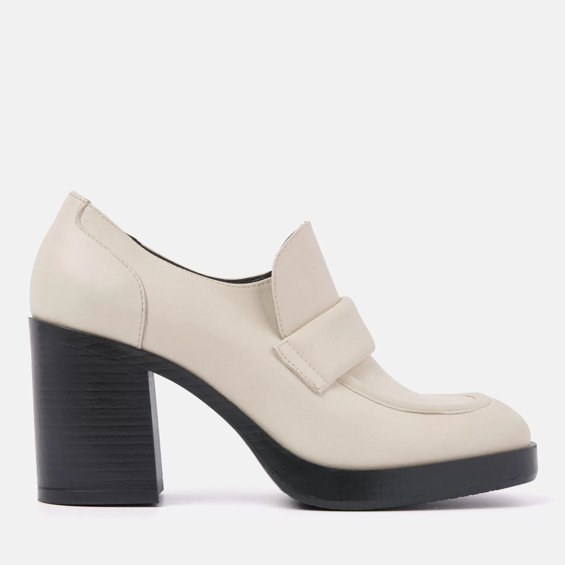 Vrouw Lazamani Dames Loafers 55.093 Ecru